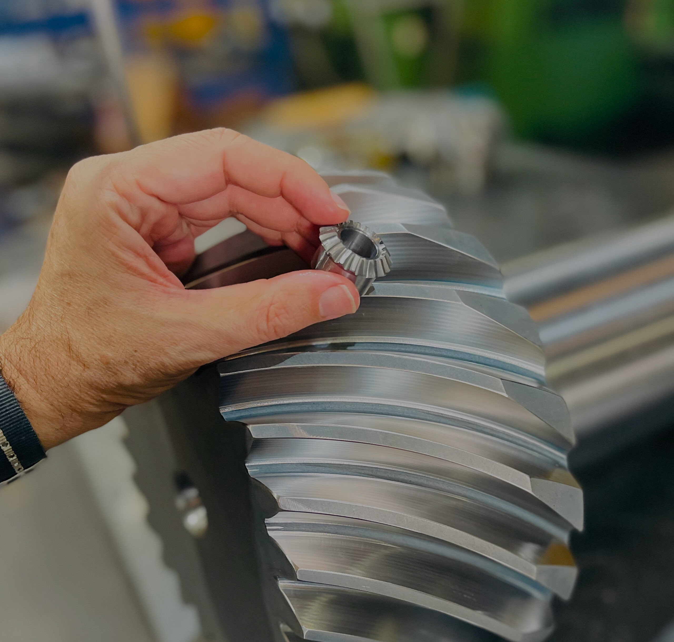 Spiral bevel gear range